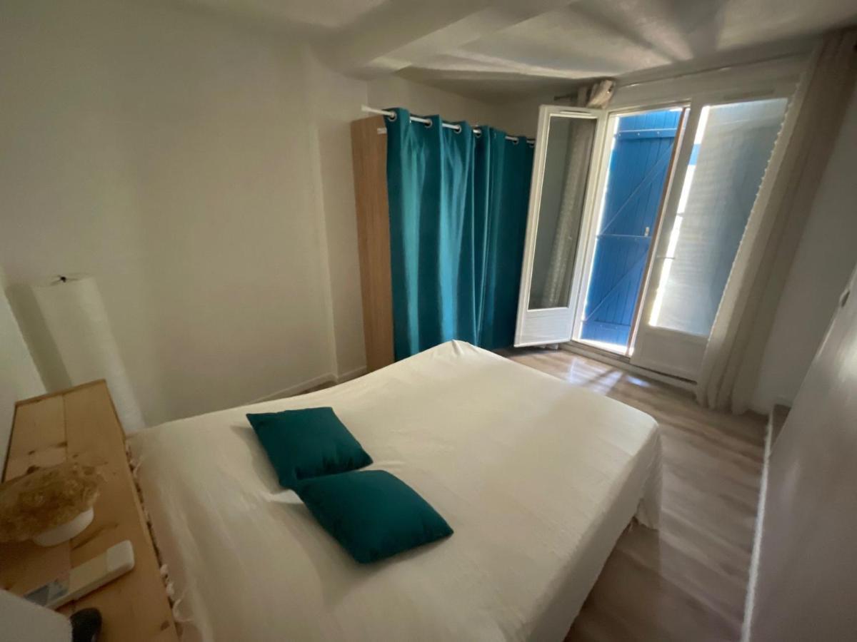 Le Cocon Des Spress Apartment Cers Екстериор снимка