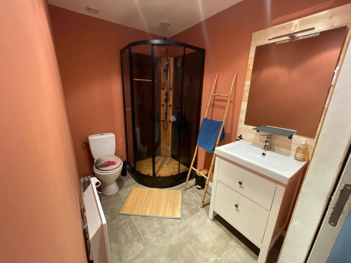Le Cocon Des Spress Apartment Cers Екстериор снимка